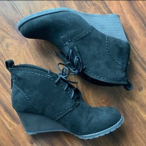 Authentic American Heritage Blog style Black boots